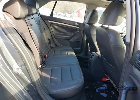 2009 Volkswagen Jetta Se z USA, uszkodzony, nr VIN 3VWRZ71K39M019476